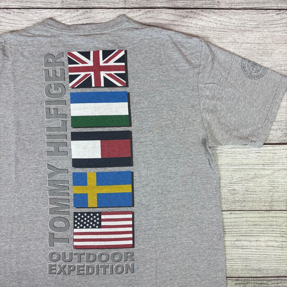 Vintage 1990s Tommy Hilfiger Outdoor Expedition Pocket T-shirt